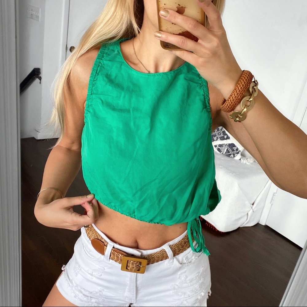 🌿 ZARA GREEN ASYMMETRICAL CROP TOP!